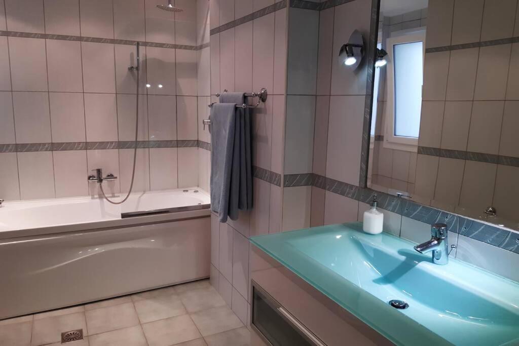 Villa Sunrise With Stunning Views And Private Pool Katokhórion エクステリア 写真